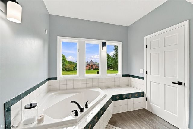 812 S Prospect Avenue, Hartville, OH 44632
