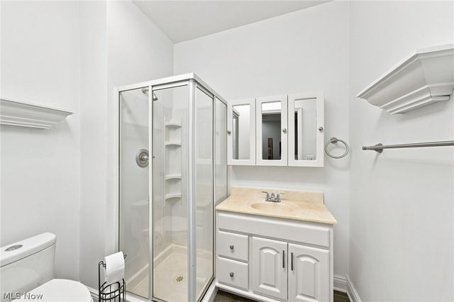812 S Prospect Avenue, Hartville, OH 44632