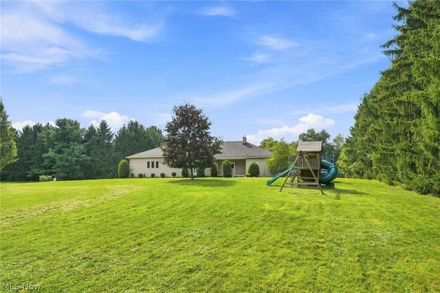 812 S Prospect Avenue, Hartville, OH 44632