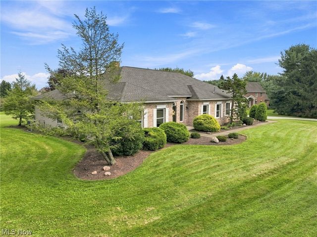 812 S Prospect Avenue, Hartville, OH 44632