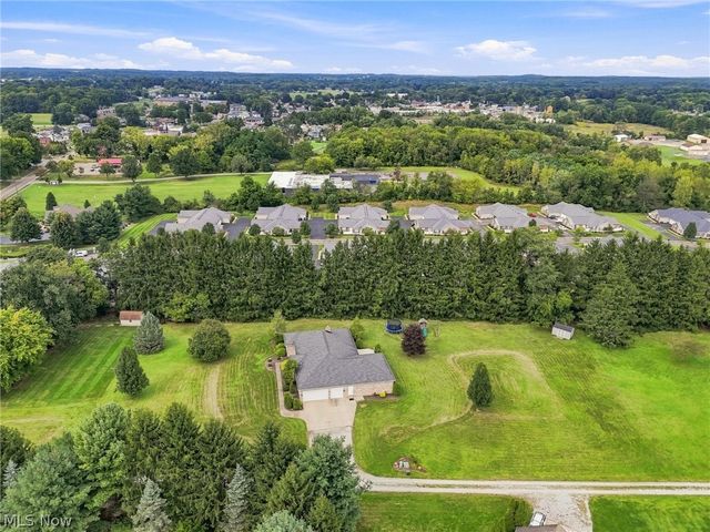 812 S Prospect Avenue, Hartville, OH 44632