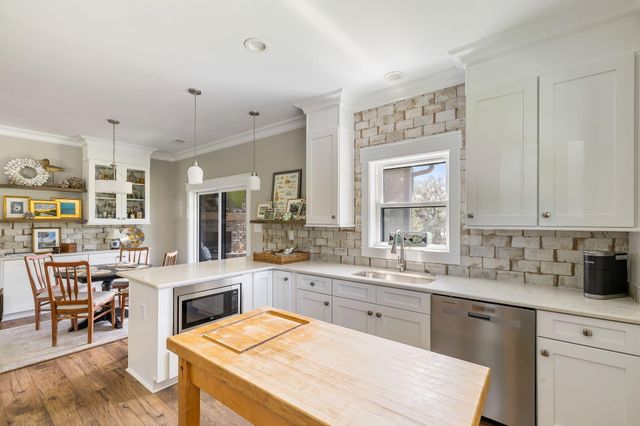 7344 Eddy Farm Road, Hollywood, SC 29449