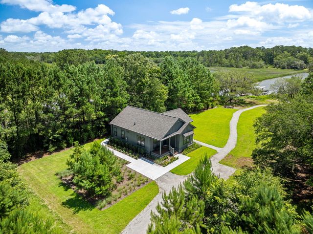 7344 Eddy Farm Road, Hollywood, SC 29449