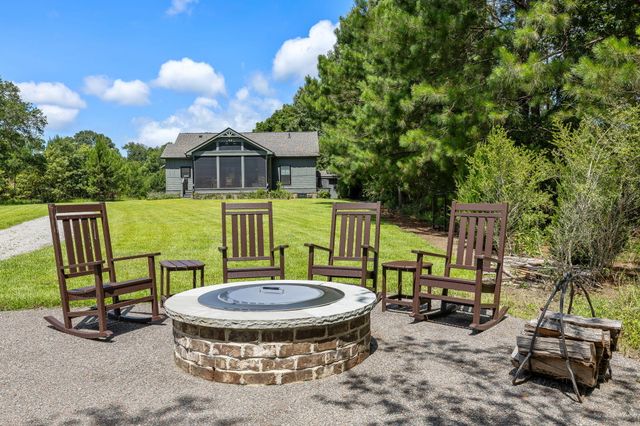 7344 Eddy Farm Road, Hollywood, SC 29449