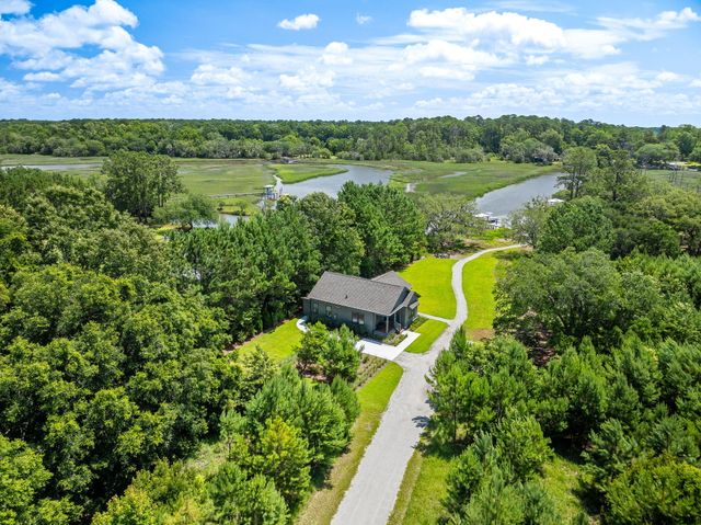 7344 Eddy Farm Road, Hollywood, SC 29449