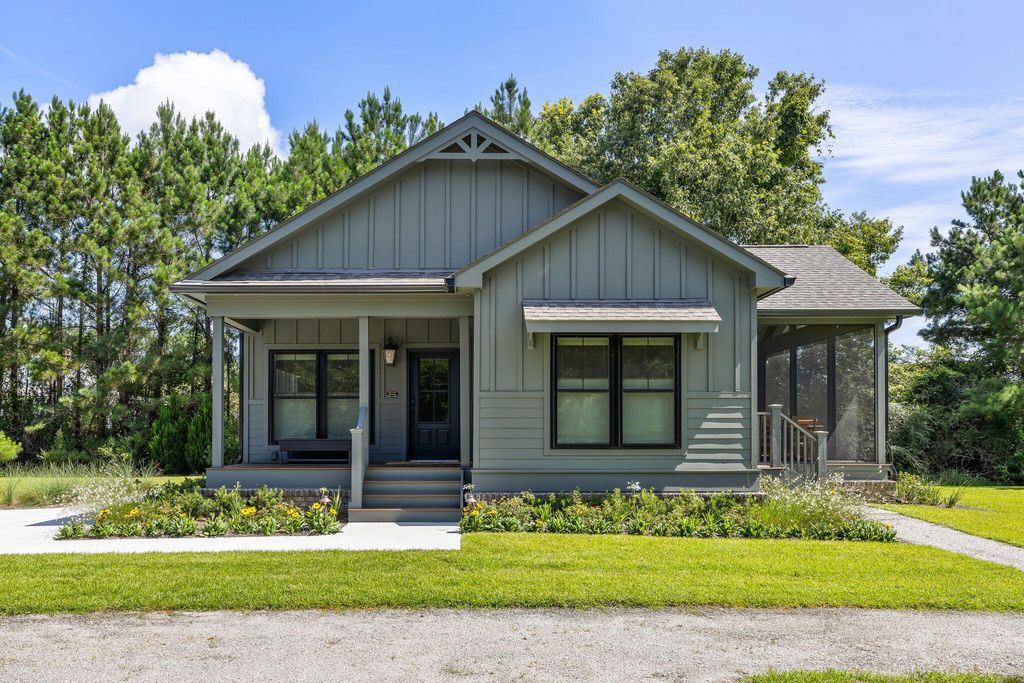7344 Eddy Farm Road, Hollywood, SC 29449