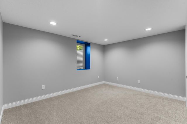 1409 14th Avenue NW, Rochester, MN 55901