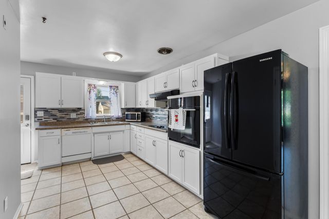 1409 14th Avenue NW, Rochester, MN 55901