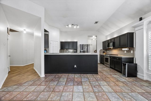 314 Bay Spring Drive, League City, TX 77573