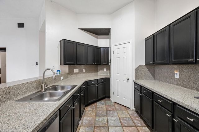 314 Bay Spring Drive, League City, TX 77573