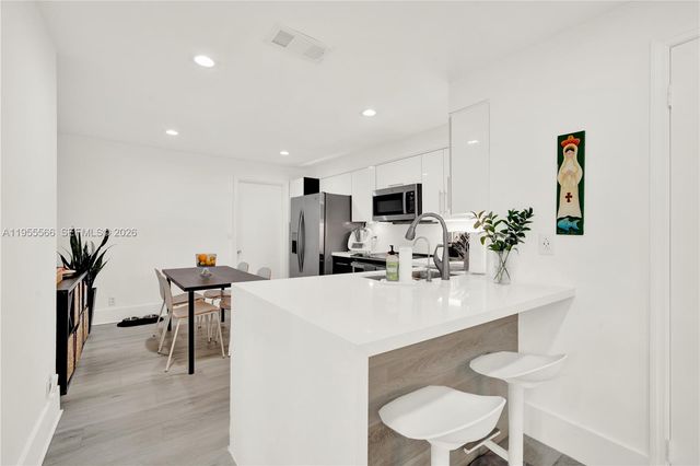 1516 Veracruz Ln 6-3, Weston, FL 33327