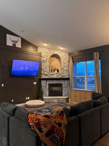 1136 S Camino Santiago Dr, Pueblo West, CO 81007