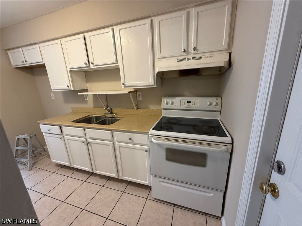 5645 6th AVE B, Fort Myers, FL 33907