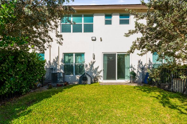 4352 Veleiros Avenue, Lighthouse Point, FL 33064