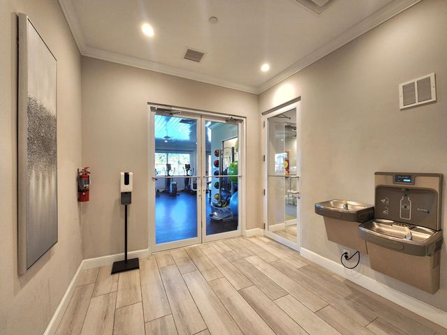 4352 Veleiros Avenue, Lighthouse Point, FL 33064