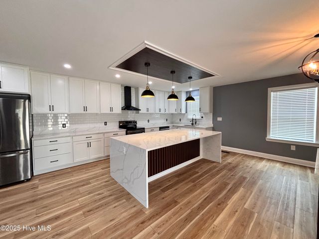 730 Northwest Boulevard, Clinton, NC 28328