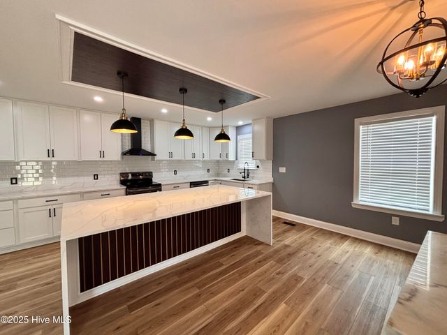 730 Northwest Boulevard, Clinton, NC 28328