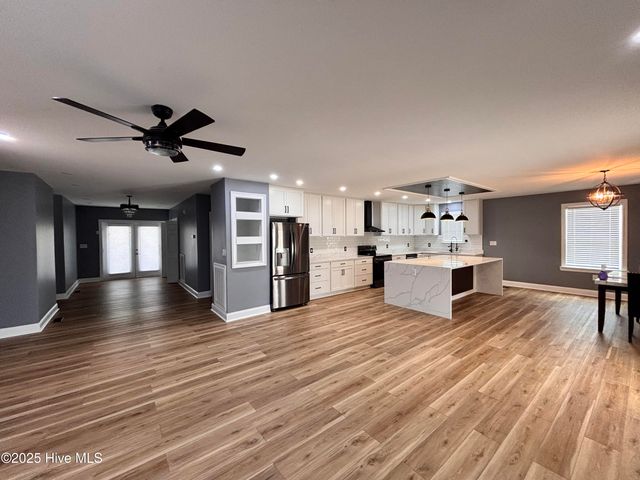 730 Northwest Boulevard, Clinton, NC 28328
