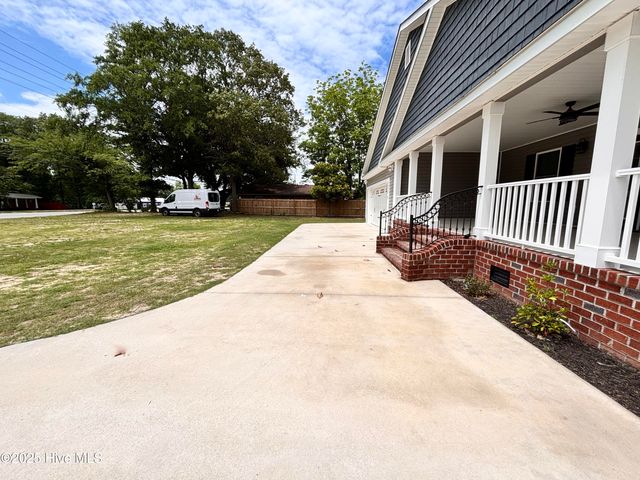730 Northwest Boulevard, Clinton, NC 28328