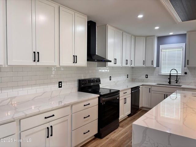 730 Northwest Boulevard, Clinton, NC 28328