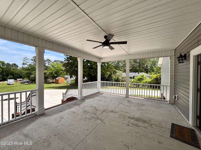 730 Northwest Boulevard, Clinton, NC 28328