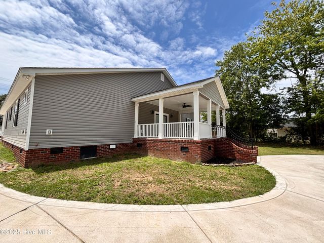 730 Northwest Boulevard, Clinton, NC 28328