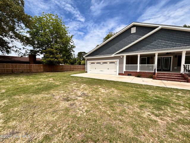 730 Northwest Boulevard, Clinton, NC 28328