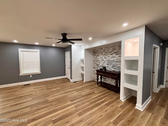 730 Northwest Boulevard, Clinton, NC 28328