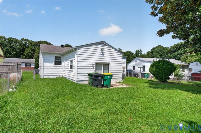 1816 Owens Ct, Hopewell, VA 23860