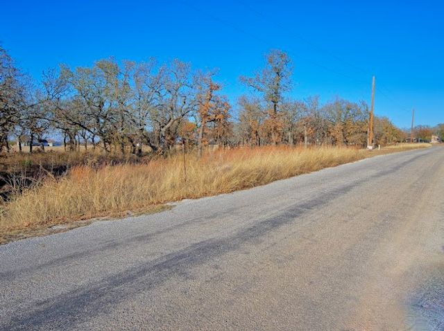 125 Diamond Oaks Drive, Nocona, TX 76255