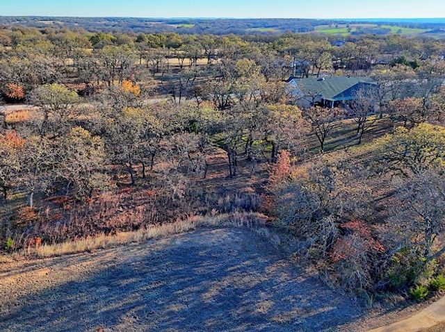 125 Diamond Oaks Drive, Nocona, TX 76255