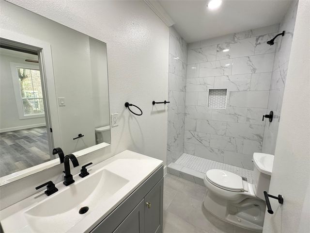 2001 29th Street Down, Galveston, TX 77550