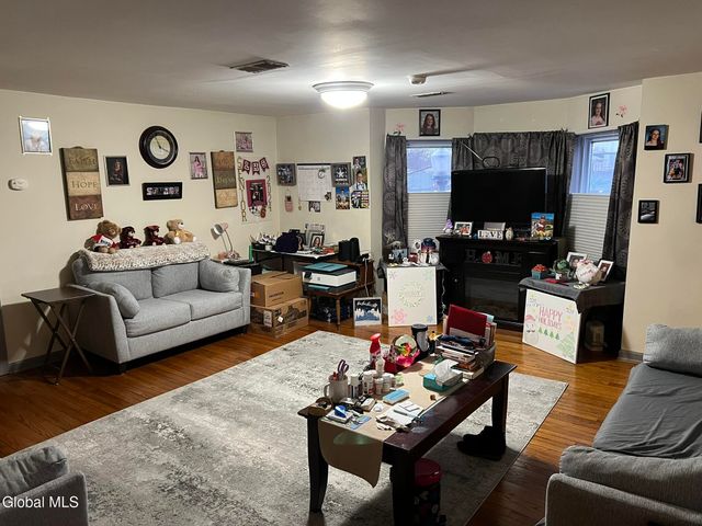 36 112th Street, Troy, NY 12182