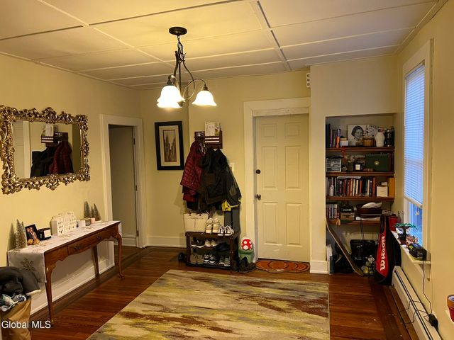 36 112th Street, Troy, NY 12182