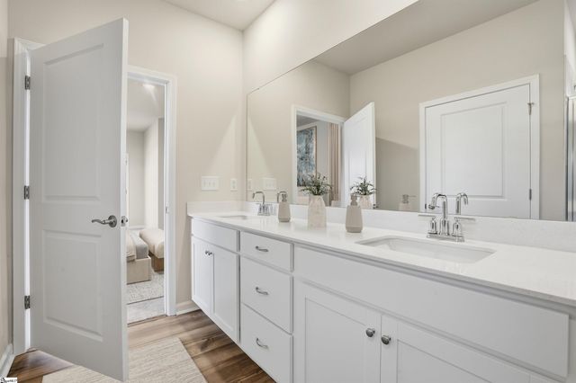 734 N Iron Hill Street, Boiling Springs, SC 29316