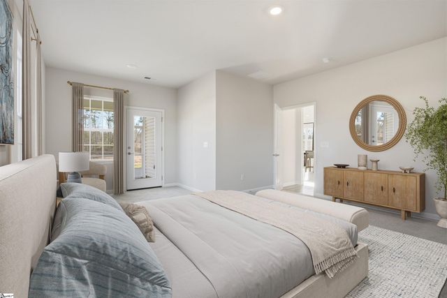 734 N Iron Hill Street, Boiling Springs, SC 29316