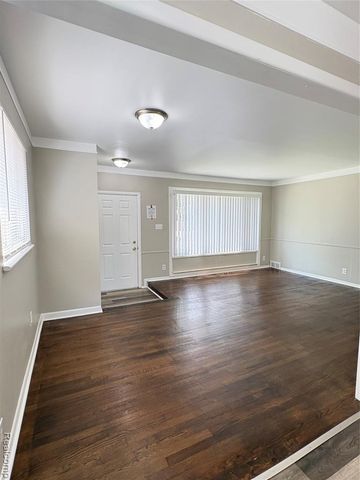 19535 Woodmont Street, Harper Woods, MI 48225