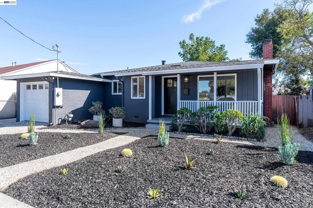 228 W Harder Rd, Hayward, CA 94544