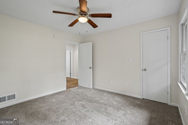 1300 White Oak Street SE, Conyers, GA 30013
