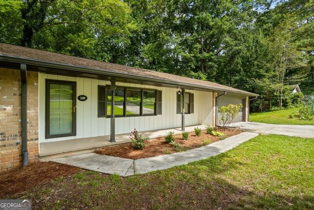 1300 White Oak Street SE, Conyers, GA 30013