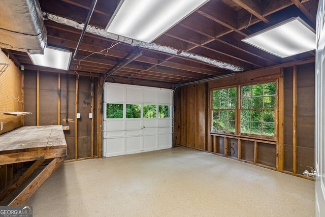 1300 White Oak Street SE, Conyers, GA 30013