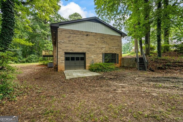 1300 White Oak Street SE, Conyers, GA 30013