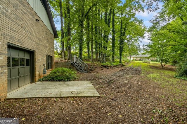 1300 White Oak Street SE, Conyers, GA 30013