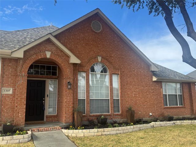 3305 Lake Highlands Drive, Rowlett, TX 75088