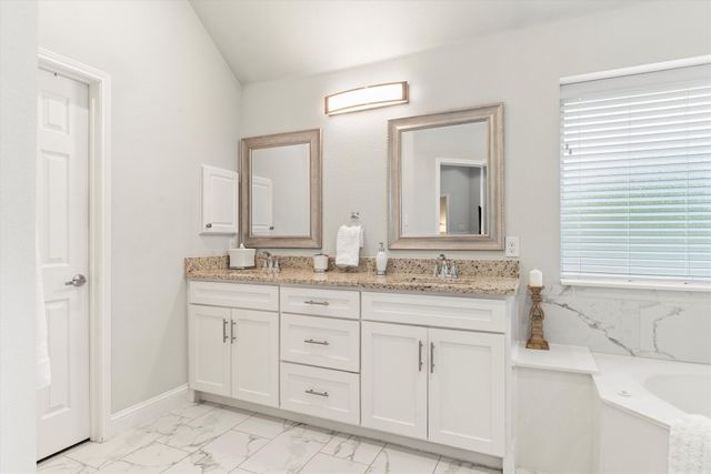 3305 Lake Highlands Drive, Rowlett, TX 75088