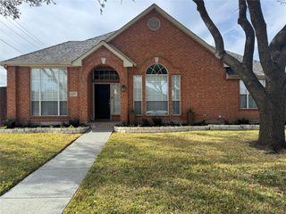 3305 Lake Highlands Drive, Rowlett, TX 75088