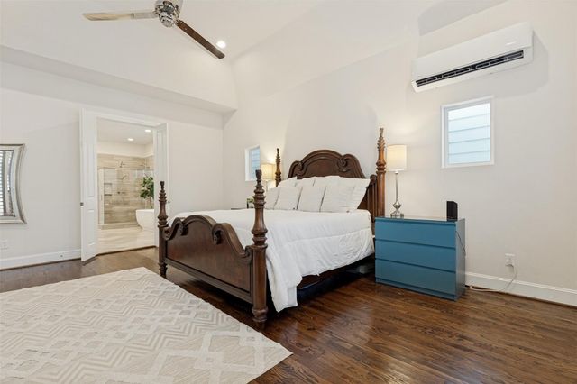 1732 W 23rd Street, Houston, TX 77008