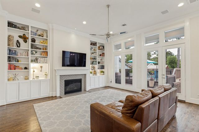 1732 W 23rd Street, Houston, TX 77008