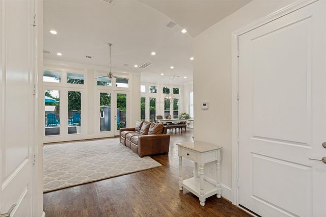 1732 W 23rd Street, Houston, TX 77008