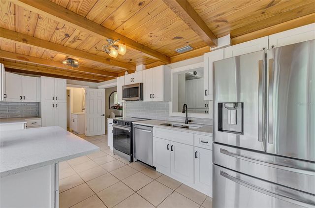 71 WINSON AVENUE, Englewood, FL 34223